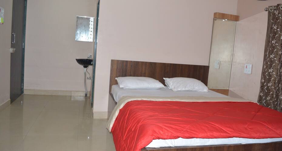 Swapnabhumi Resort, Mumbai 3